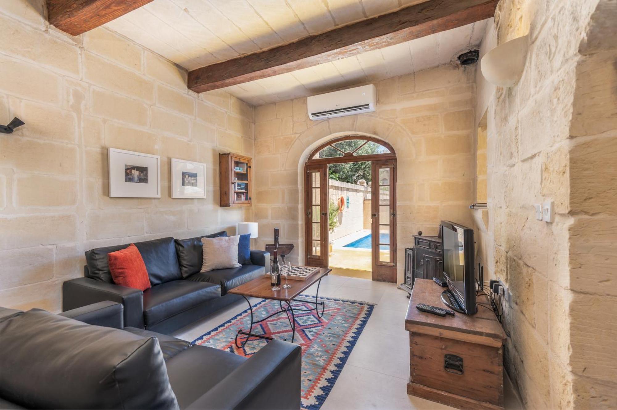 Dar Ta' Betta Farmhouse With Private Pool Għarb Dış mekan fotoğraf